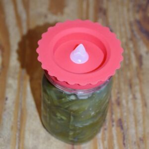 Mason jar Silicone Lid and Silicone duck bill check valve Airlock, Fits Regular and Wide mouth Mason jars. Made from 100% silicone, Great for fermenting. 4 Pack. Not made for canning.