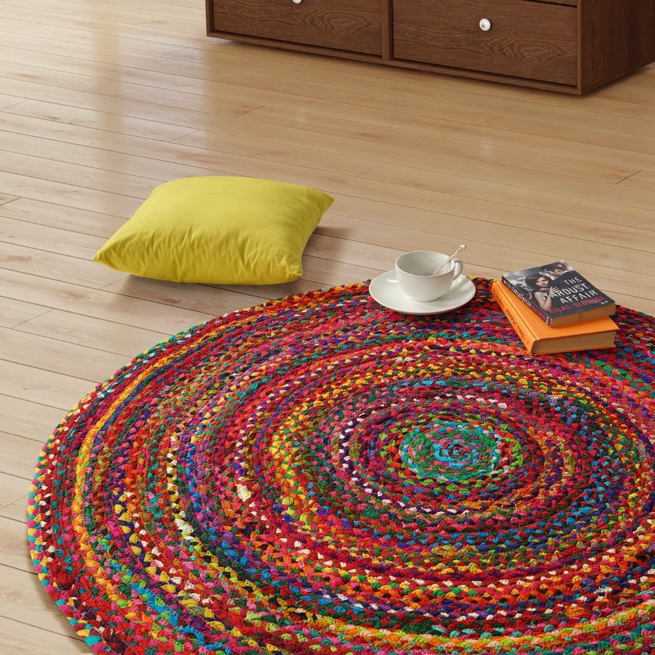 GRUHUM Cotton Area Rug 5ft-Natural Fiber Round Multicolour Handmade Boho Charm Farmhouse Soft Braided Rustic Vintage for Living Room Bedroom Indoor EcoFriendly Kitchen Enterways Hallways(5'ft Round)