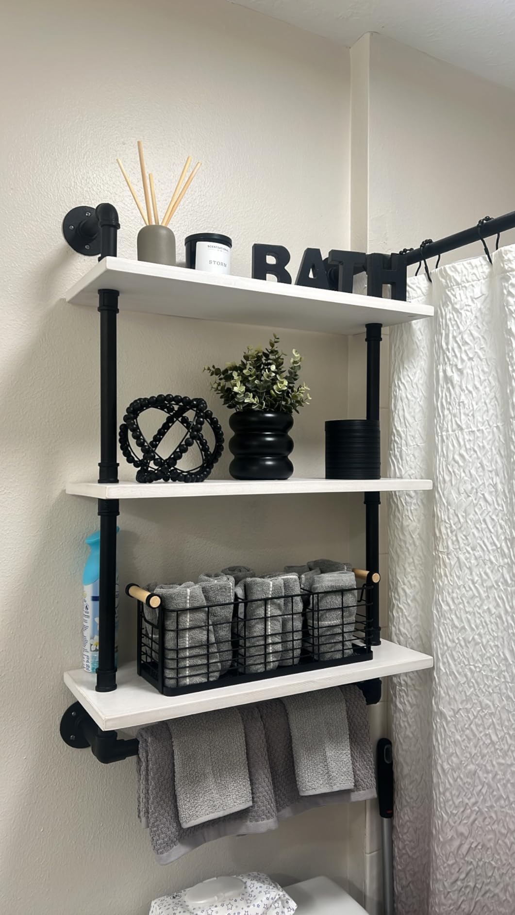 ROGMARS Industrial Pipe Shelving Bathroom Pipe Shelves with Towel Bar,3 Tier 24 inch Retro White Rustic Farmhouse Pipe Industrial Wall Shelves Bathroom Shelves Over Toilet for Storage