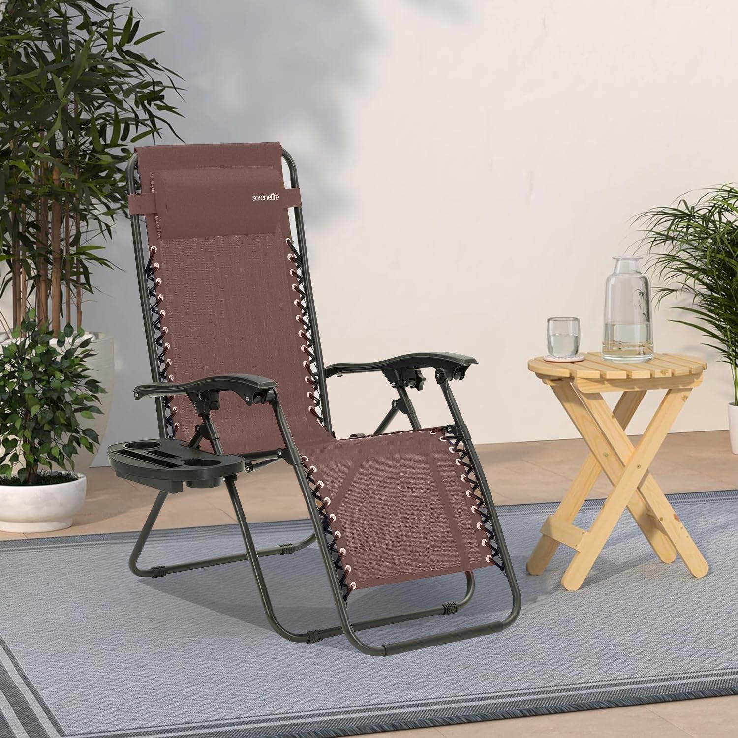 SereneLife Zero Gravity Chairs Set of 2 - Adjustable Steel Mesh Lawn Chairs - Outdoor Lounge Chairs with Detachable Cup Holder Tray - Foldable Outdoor Chair with Removable Pillows - Brown