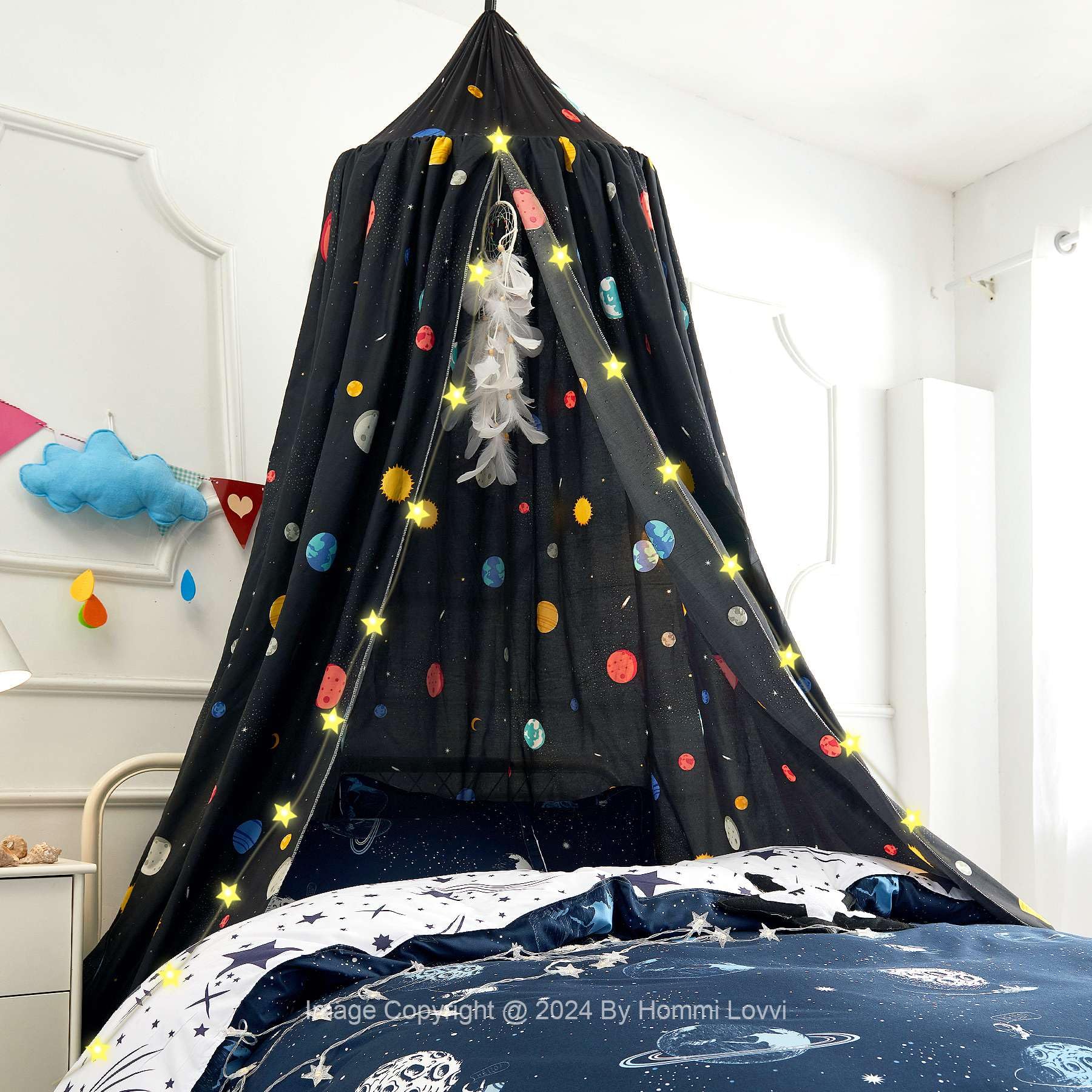 Hommi Lovvi Space Planets Print Kids Bed Canopy, Girls Princess Bed Canopy Dreamy Room Decor, Soft Hanging Reading Nook Play Tent Canopy, Extra Large Full Size Bed Canopy with String Light