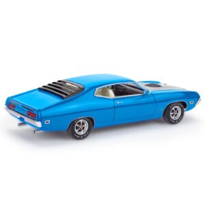 Revell 14534 1970 Ford Torino Cobra 1:25 Scale 128-Piece Skill Level 4 Model Car Building Kit