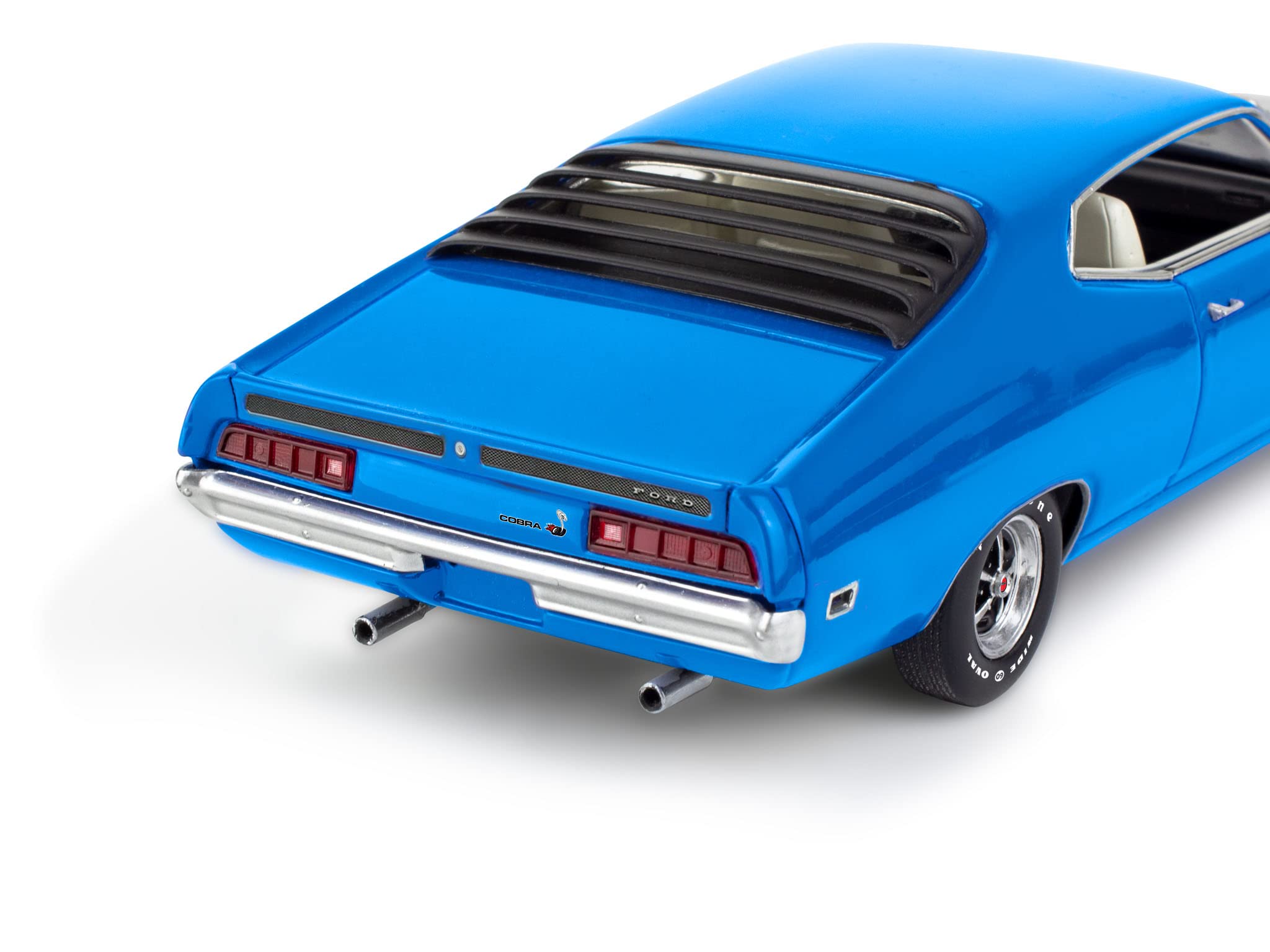 Revell 14534 1970 Ford Torino Cobra 1:25 Scale 128-Piece Skill Level 4 Model Car Building Kit