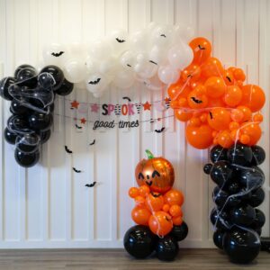 HOUSE OF PARTY Halloween Balloon Garland Kit 80 Pcs - 5/10/12/18 Inch Orange and Black White Balloon Arch with 1 Pumpkin Foil Balloon, PVC Bats & Spider Web For Halloween Party Decorations