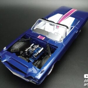 AMT 1966 Ford Thunderbird Hardtop/Convertible 1:25 Scale Model Kit