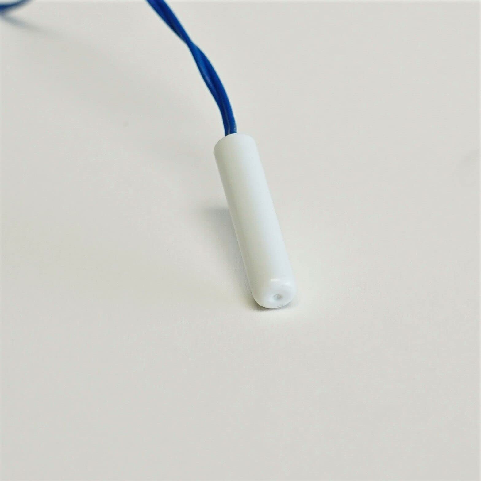 Compatible Thermistor Temperature Sensor for LG LMXS30786S, LMXS30796D, LMXS30796S, SKSFD3604P Refrigerator