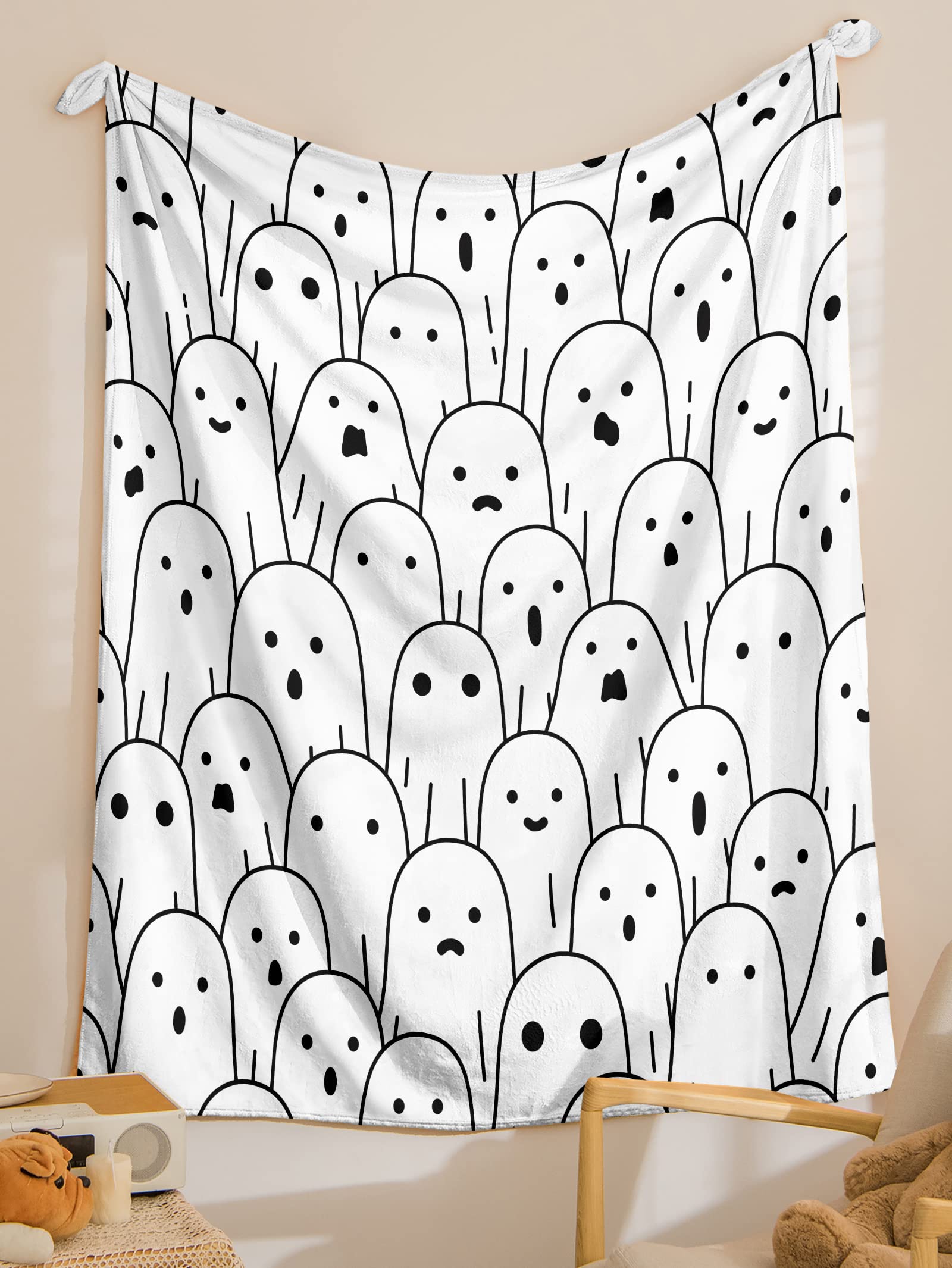 Merryword Ghost Halloween Blanket Cute Halloween Blanket White Ghost Pattern Halloween Throw Blanket Soft Lightweight Blanket for Bedroom Couch Sofa (Throw(50"x60"), Ghost)