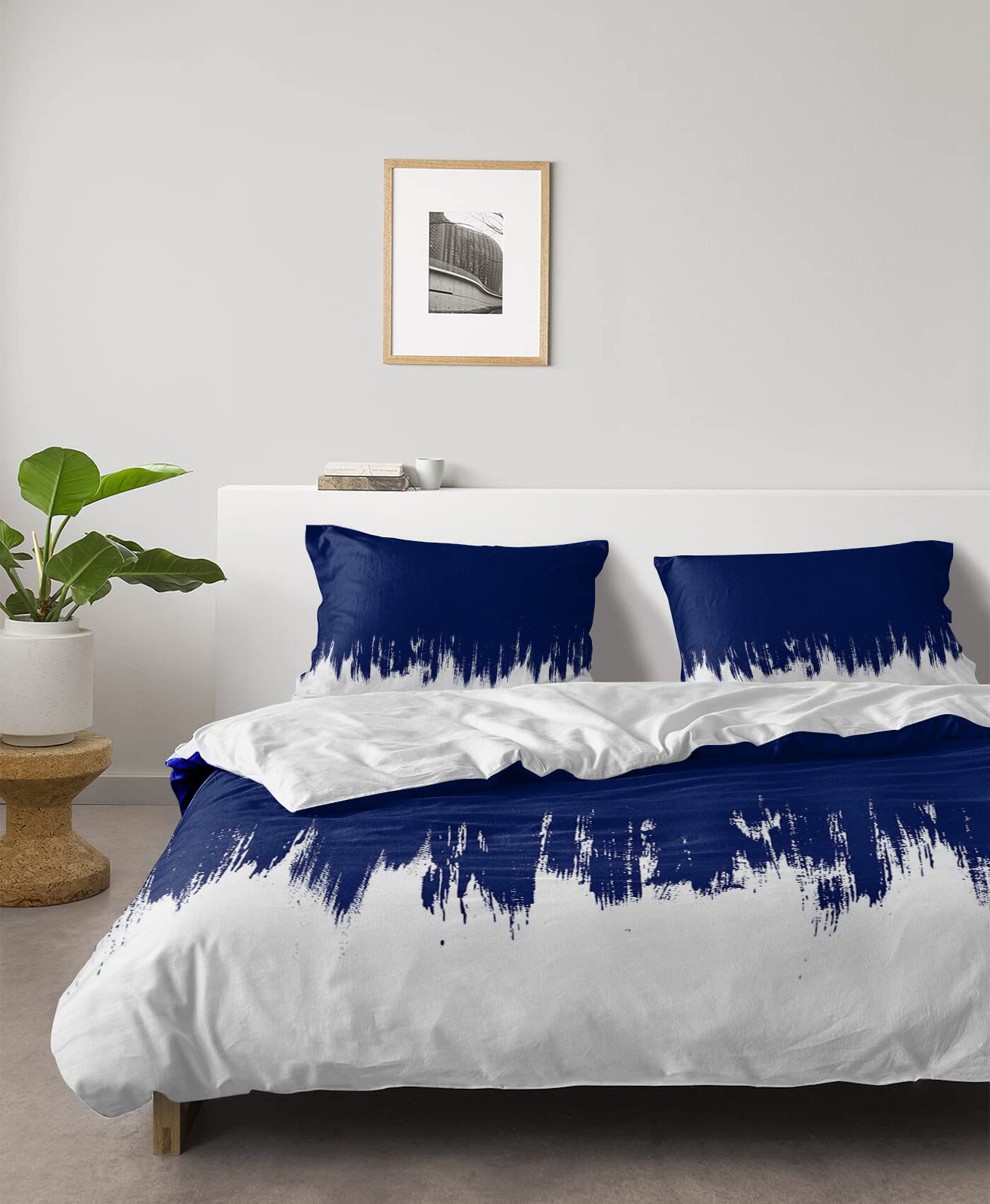 4 Pieces Duvet Cover Bedding Set Cal King Modern Royal Blue White Gradient Ultra Soft Quilted Luxury Washed Comforter Covers Bed Sheet Pillowcases Minimalist Paint Smudge Art for Bedroom Decor