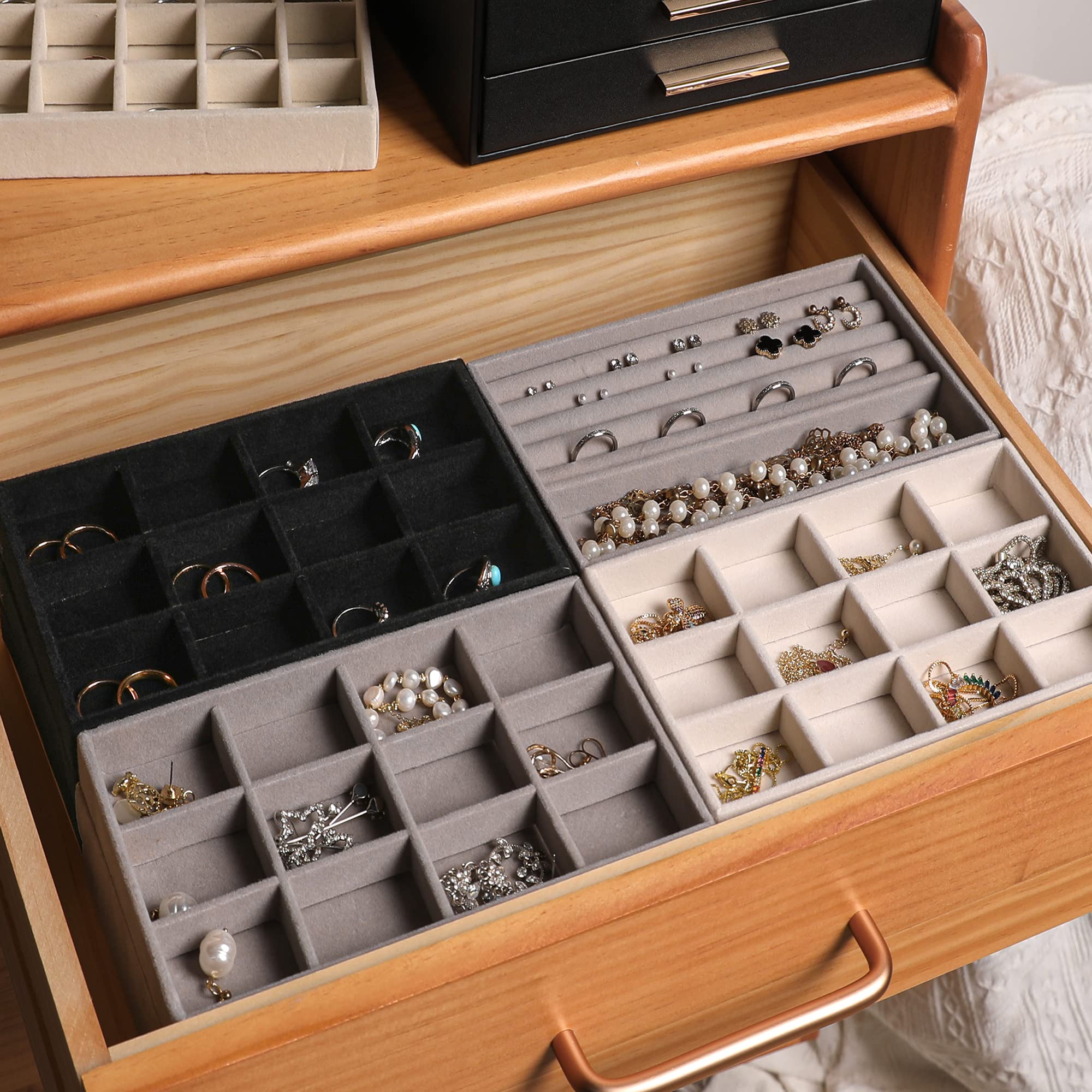 Frebeauty Jewelry Organizer Tray,Stackable Velvet Jewelry Trays,Drawer Inserts Earring Organizer For Women Girls Jewelry Storage Display Case for Rings Stud Necklaces,Set of 9(Beige)