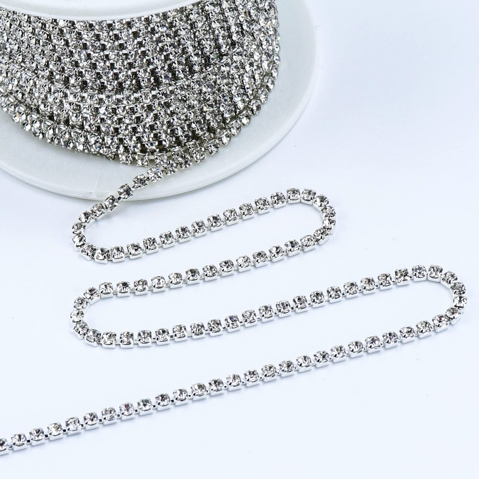 Dowarm 10 Yards 2MM Crystal Rhinestone Close Chain Trim for Sewing Crocs Shoes Clothes Cups, SS6 Claw Rhinestone Chain for Craft Jewelry Wedding Bouquet DIY Decoration, Silver