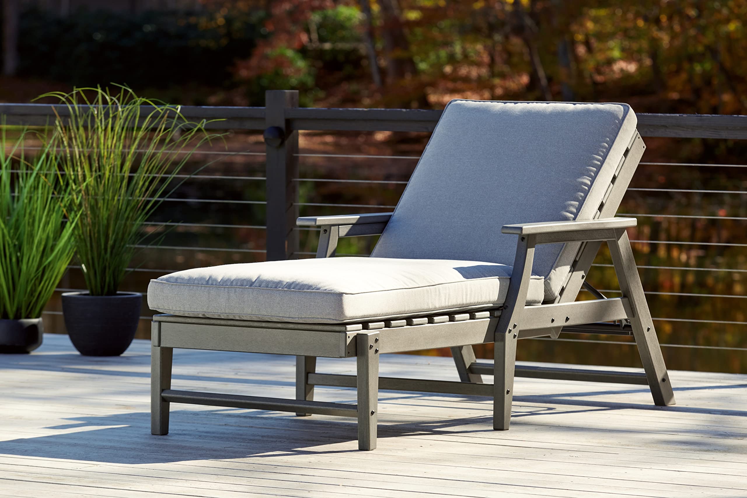 Signature Design by Ashley Visola Contemporary Outdoor Cushioned Chaise Lounge with Adjustable Backrest, Gray