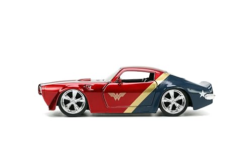 Jada Toys Wonder Woman 1:32 1972 Pontiac Firebird Die-cast Car w/ 1.65" Wonder Woman Figure