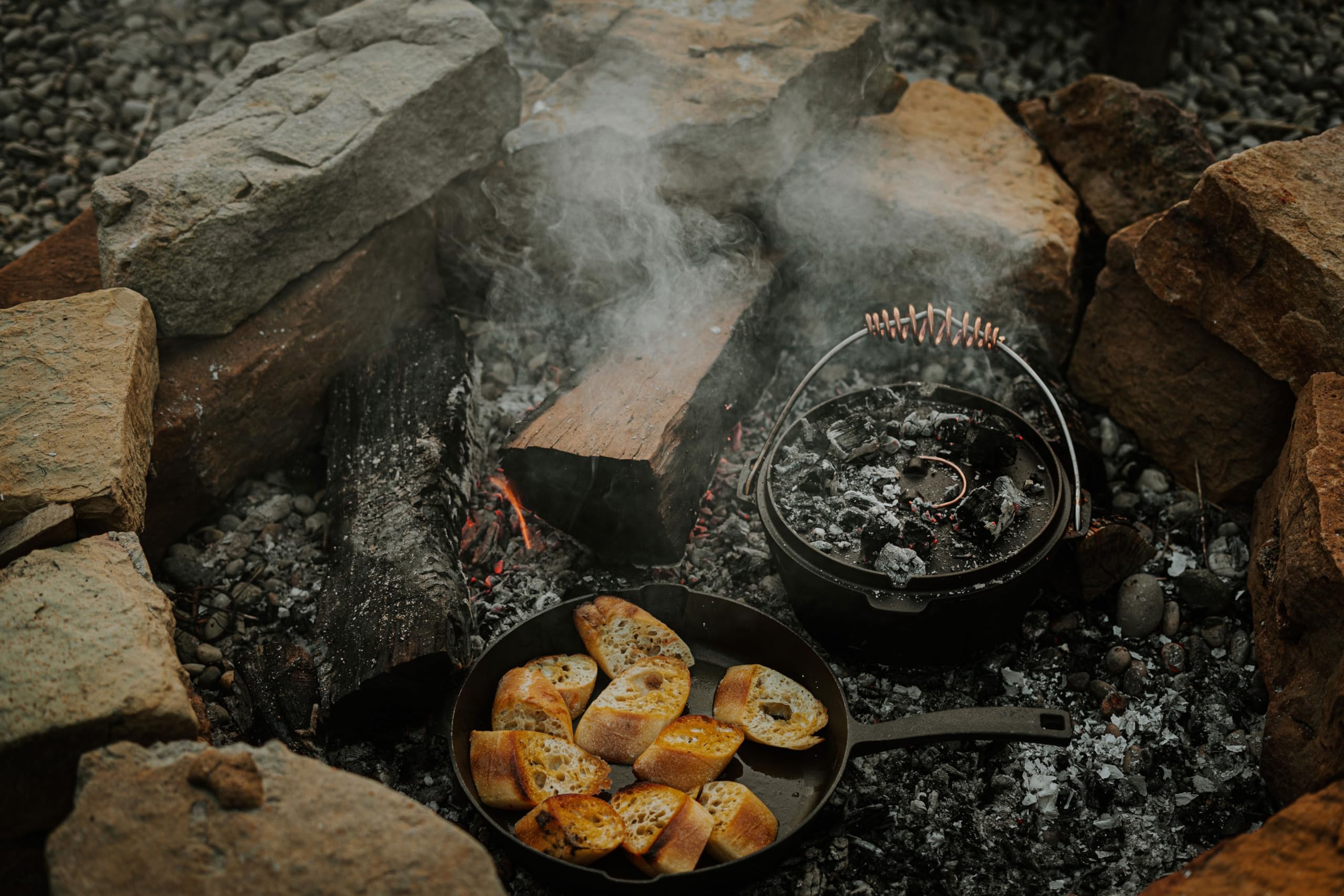 Barebones Polished Cast Iron Dutch Oven with Lid - 4-Quart Premium Performance Cookware with a Heat-Dispersing Copper Handle and Ring