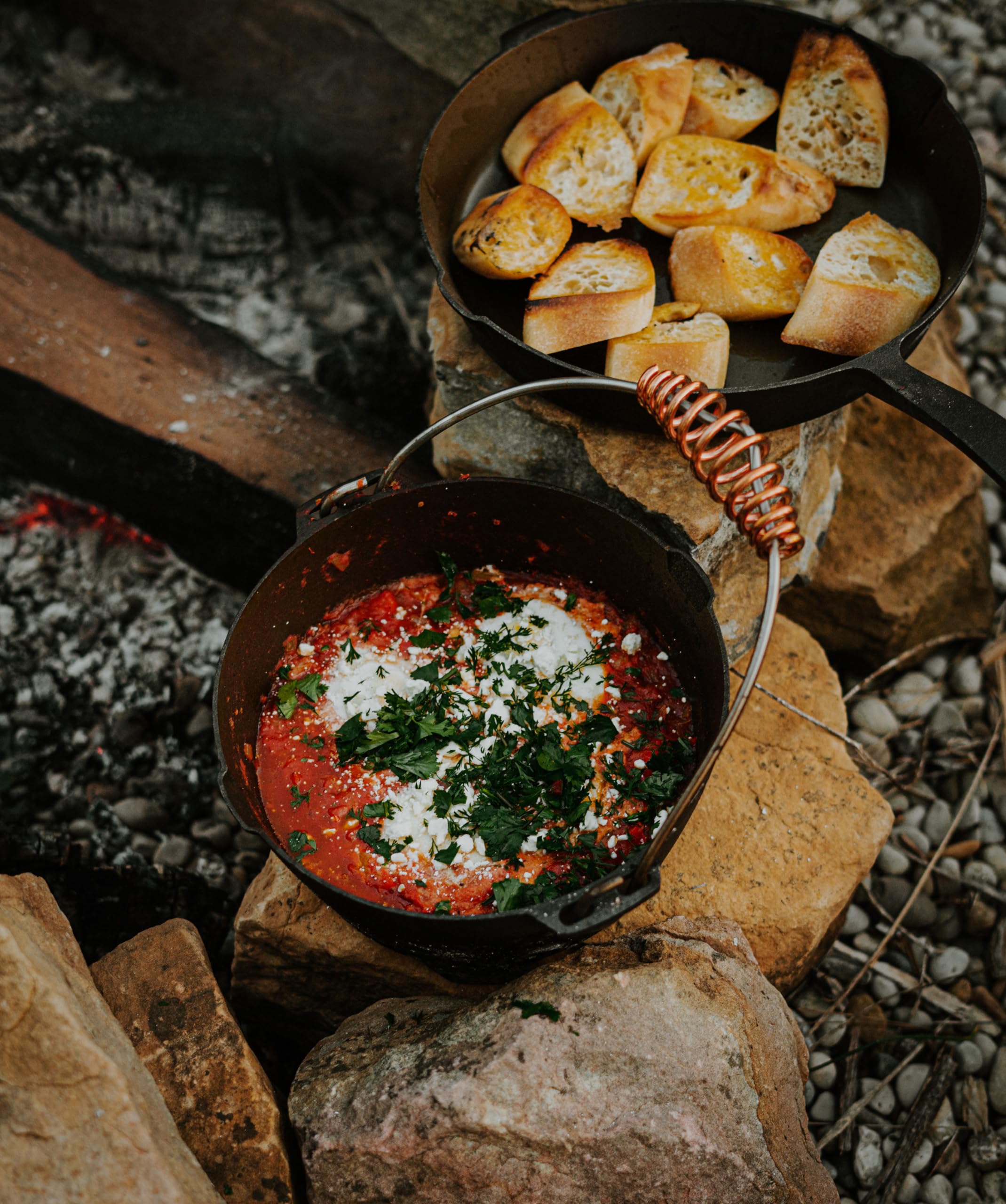 Barebones Polished Cast Iron Dutch Oven with Lid - 4-Quart Premium Performance Cookware with a Heat-Dispersing Copper Handle and Ring