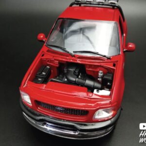 AMT 1997 Ford F-150 4x4 Pickup 1:25 Scale Model Kit