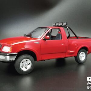 AMT 1997 Ford F-150 4x4 Pickup 1:25 Scale Model Kit