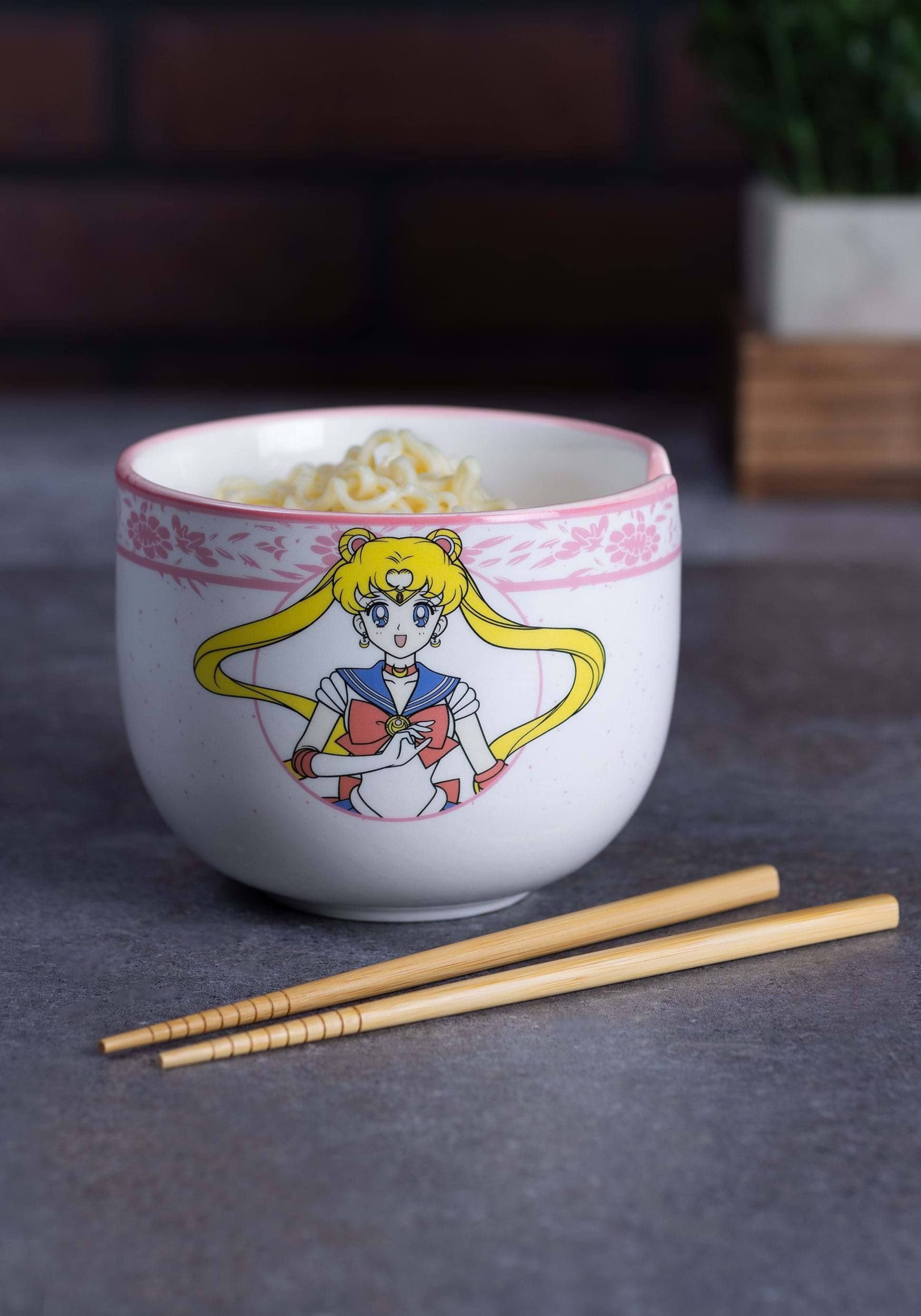 JUST FUNKY Sailor Moon Noodle Bowl with Chopsticks Standard