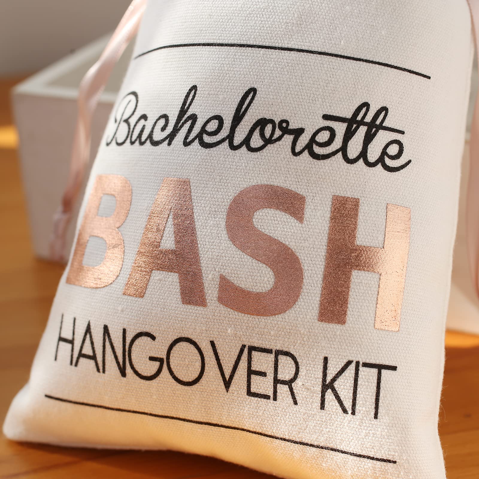 Cytdkve Rose Gold Foiled Bachelorette Hangover Kit Drawstring Bags, Wedding Party Favor Bags for Bridesmaid Gifts (10 Pieces, White, 5 x 7 Inch)