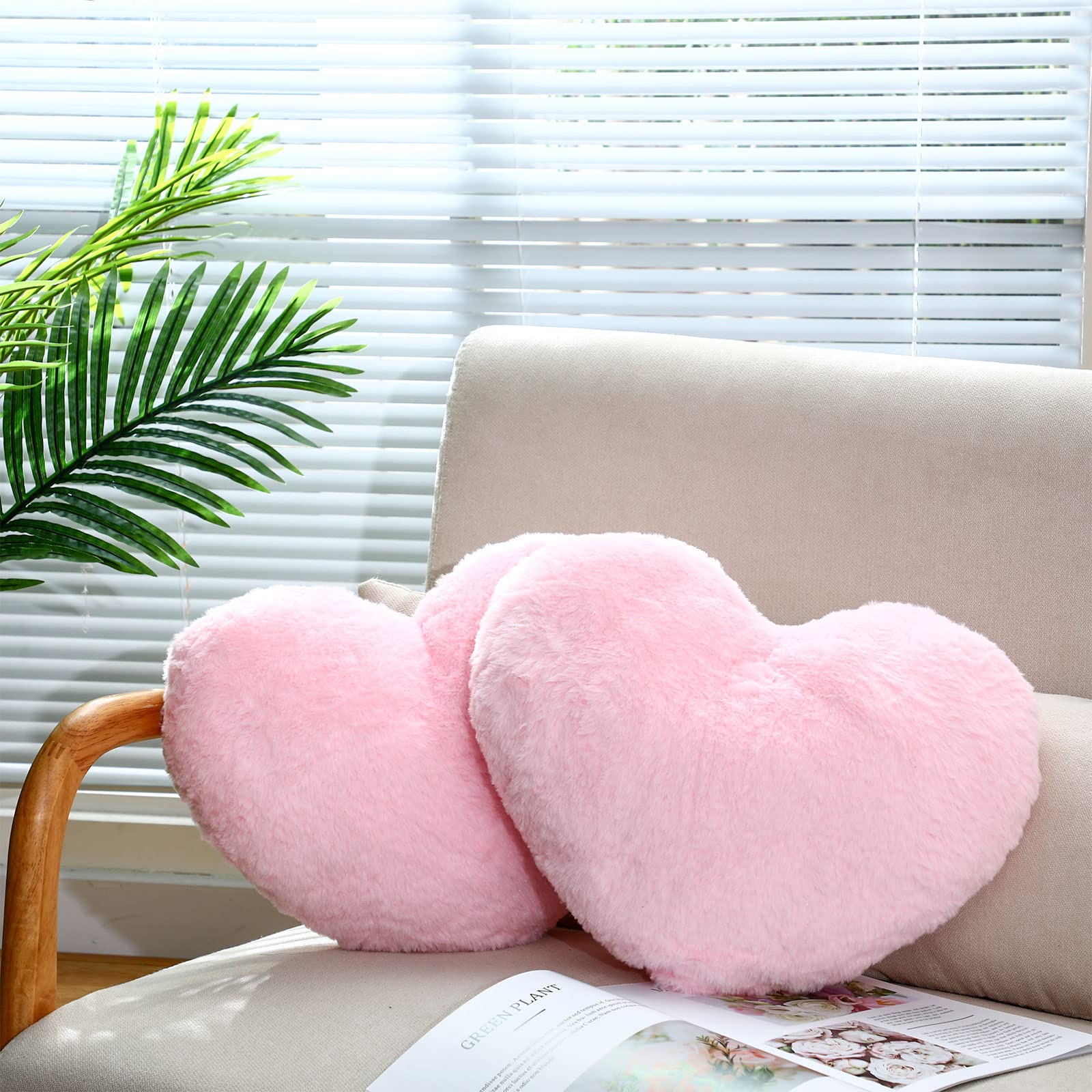 Remerry 2 Pieces Soft Heart Throw Pillow Plush Heart Shaped Decorative Pillow Faux Rabbit Fluffy Heart Shaped Cushion for Girl on Valentine's Day Fit for Living Bed Dining Sofa Car(Pink)