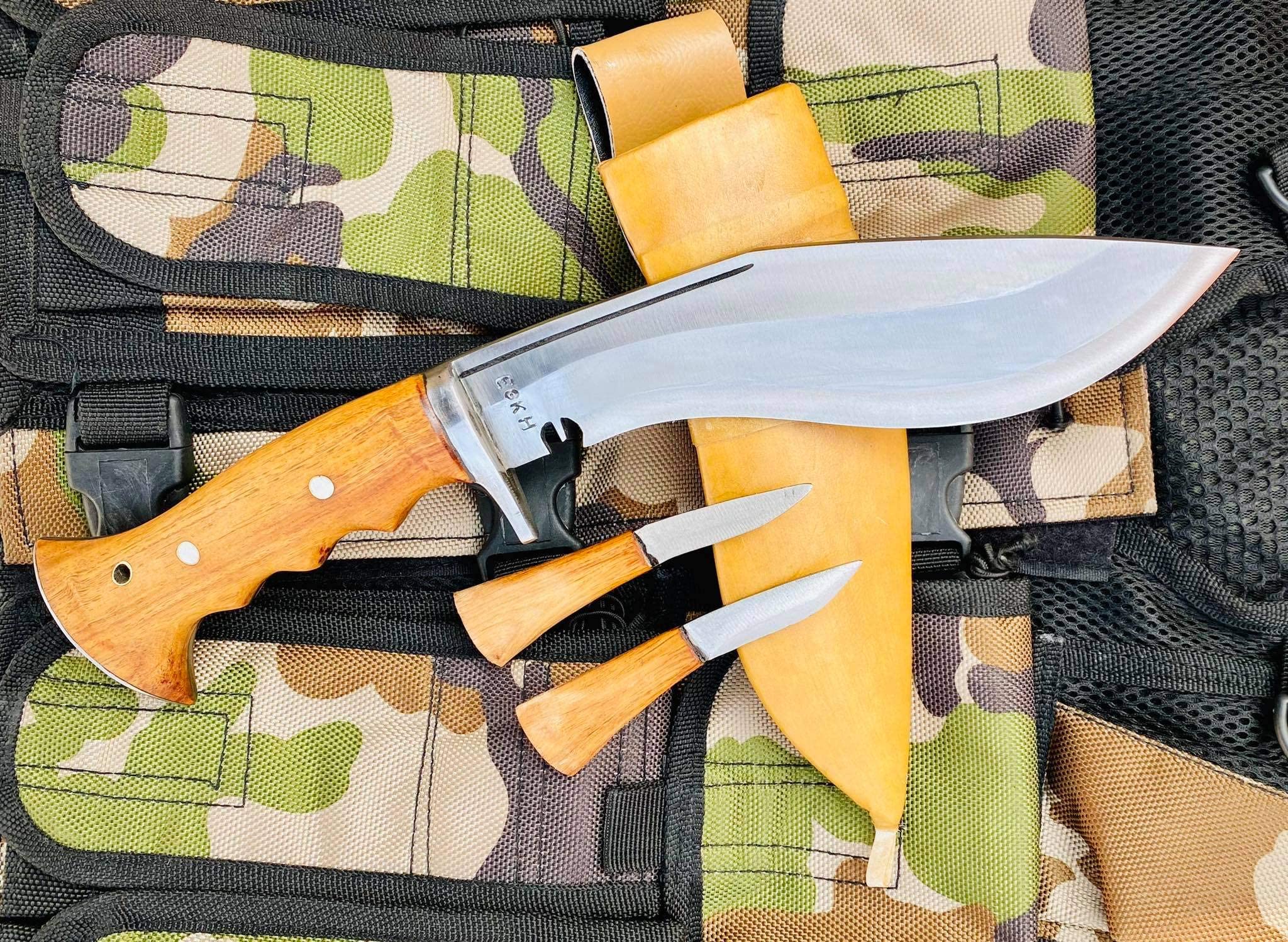 Authentic Kukri - 8" Iraqi Operation Issue Blade - Traditional Hand Forged Full Tang - EGKH Factory Outlet in Nepal - Ready to use Outdoor Knives - Balance water tempered - High Carbon Steel