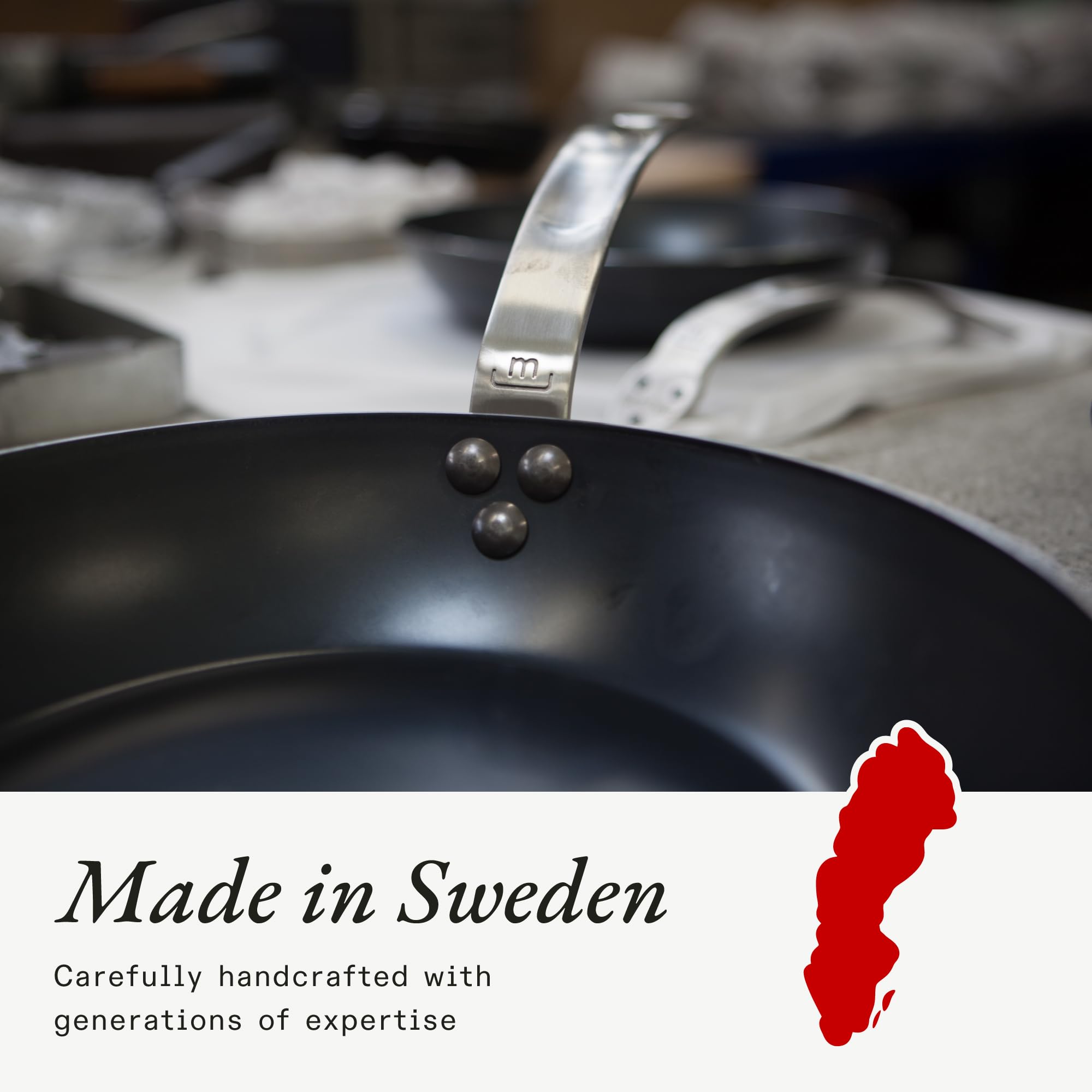 Made In Cookware - Seasoned 10" Blue Carbon Steel Frying Pan - (Like Cast Iron, but Better) - Professional Cookware - Crafted in Sweden - Induction Compatible