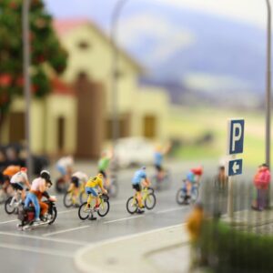 Evemodel P8722 Model Cycling Scene HO Scale 1:87 Cyclist Photographer 15 Poses Bike Motorcycle