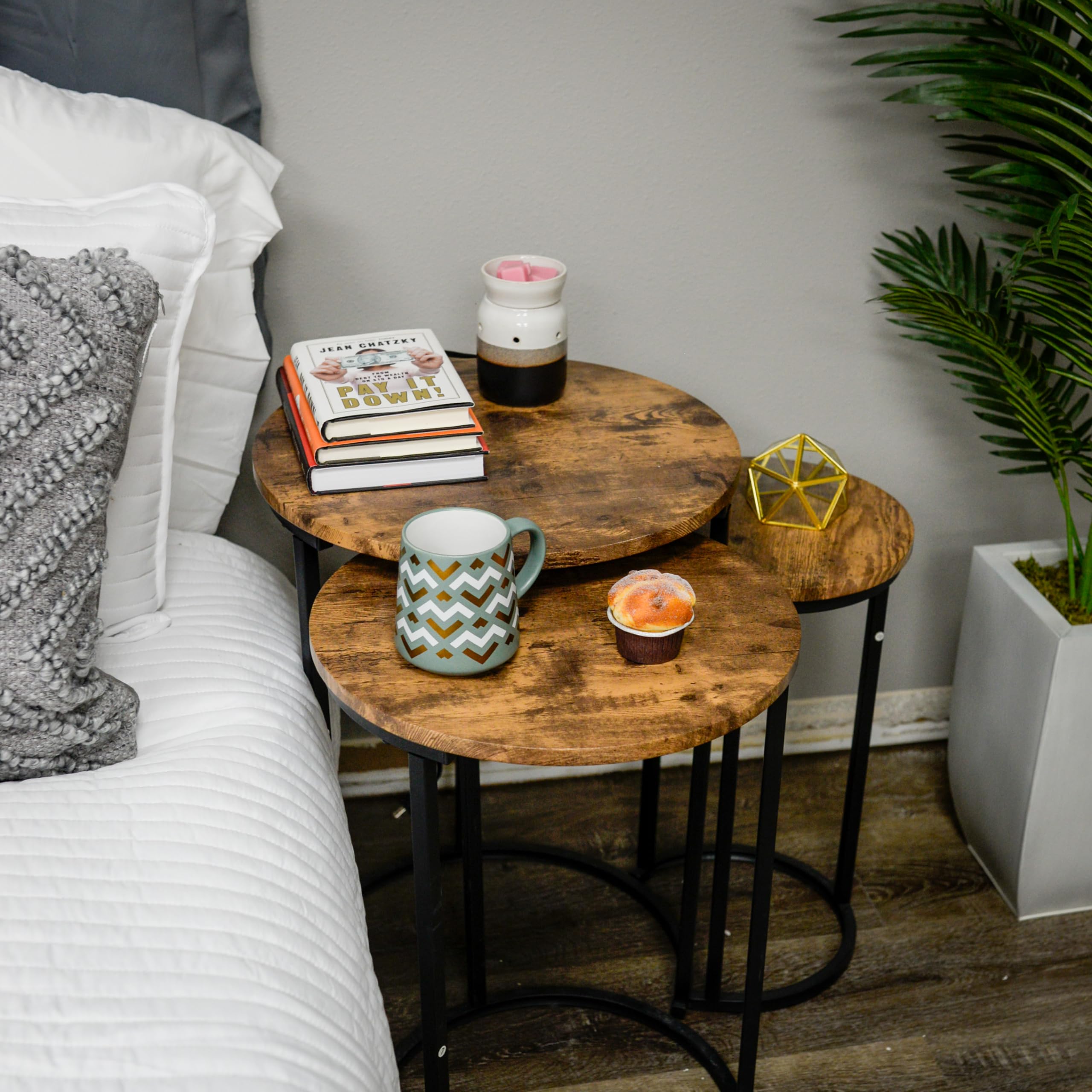 7Penn Round Nesting Tables Set of 3 - Wood Accent Nightstand Set Small Coffee Tables for Living Room or Bedroom