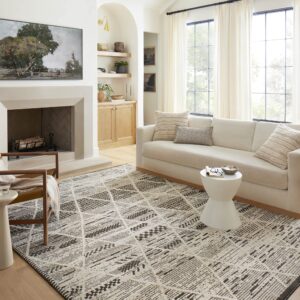 Loloi II Fabian Charcoal/Ivory 7'-10" x 10' Area Rug