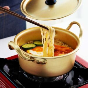 Korean Style Ramen Noodles Pot Aluminum Soup Pot with Lid Kitchen Tools Fast Cooking Pot Noodle Pot(22CM)