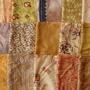 VINTAGEFABULOZ 15 Pcs 12"*20" Vintage Silk Sari Brown Fabric Scrap Remnant's for Journal Scrapbook Craft Project Jewelry Applique DIY Gift Wrap