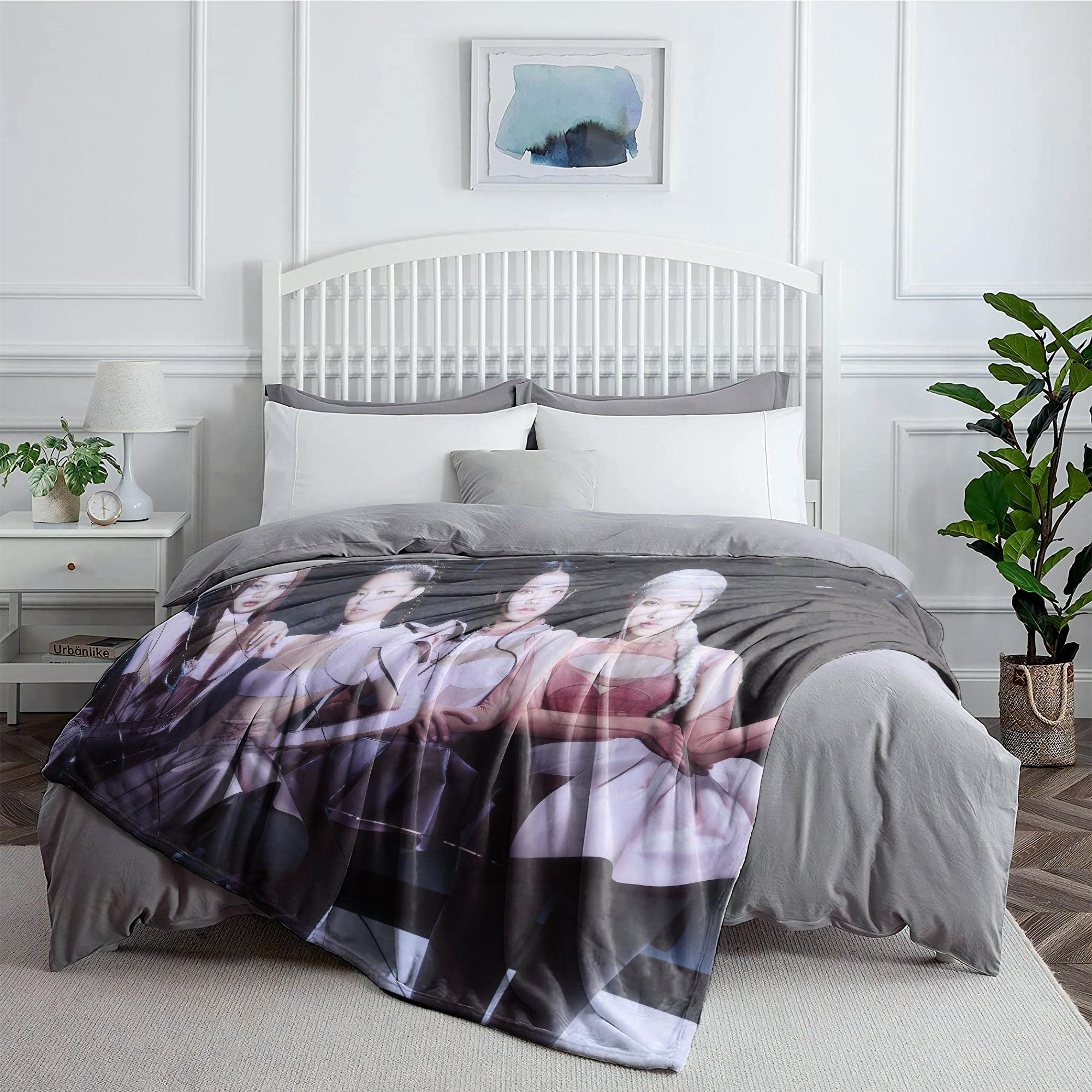 GZDXD Korean Girl Group Poster Blanket, HD Printing Does not Fade, Soft Flannel Throw Blanket, Suitable for Kids Teen Adult Gift (Color 6,50x60in (130x150cm))