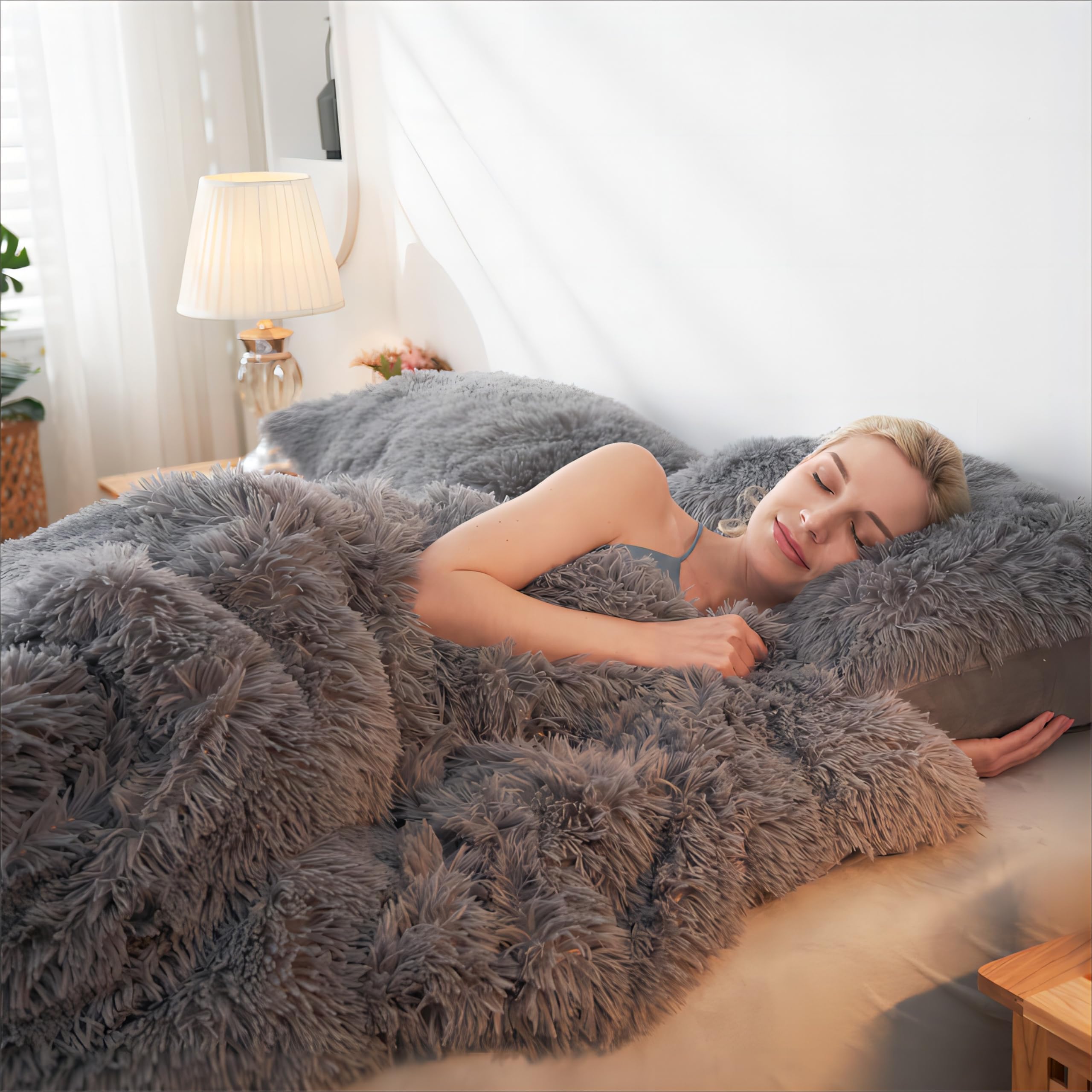 Sasttie Fluffy Duvet Cover Queen Size, 3 Pieces Shaggy Fuzzy Queen Duvet Cover Set, Grey Flannel Plush Faux Fur Duvet Cover with Zipper Closure, Corner Ties, 2 Pillowshams (90x90 Inch)