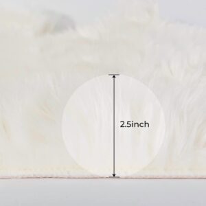 HYSEAS 2 Pack Faux Sheepskin Fur Area Rug, White 3x3 Feet Round Fluffy Soft Fuzzy Plush Shaggy Carpet Throw Rug for Indoor Floor, Sofa, Chair, Bedroom, Living Room, Home Decoration