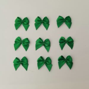 Micomon 50pcs 1.2-Inch Mini Satin Ribbon Bows for Crafts Small Green Bows Christmas Decoration Embalishement Scrapbooking(Green)