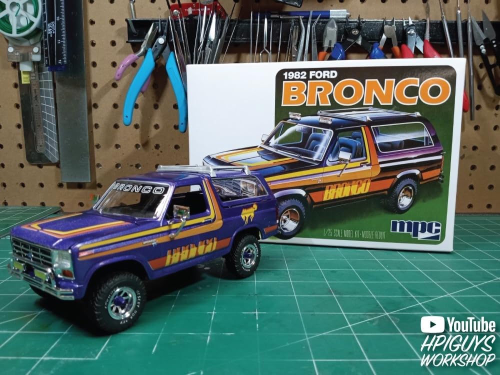 MPC 1980 Ford Bronco 1:25 Scale Model Kit