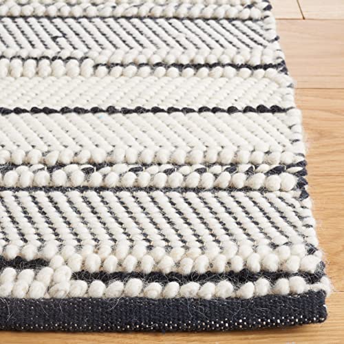 SAFAVIEH Natura Collection Accent Rug - 4' x 6', Black & Ivory, Handmade Flat Weave Boho Farmhouse Wool, Ideal for High Traffic Areas in Entryway, Living Room, Bedroom (NAT281Z)