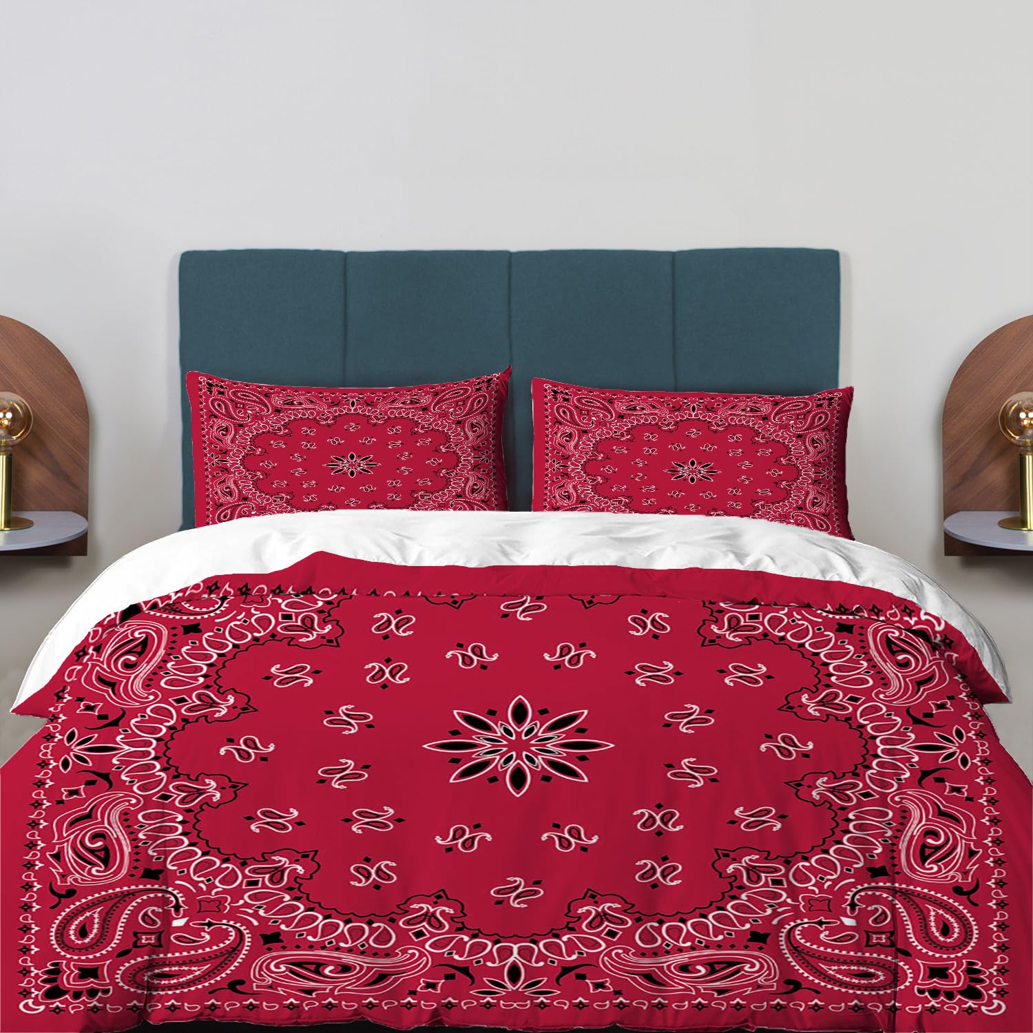 BaoNews Red Paisley Bandana Duvet Cover Set Full Size,3 Pieces Bandana with Red Paisley in The Middle Bedding Set Hotel Quality PolyesterComforter Cover Set with 2 Pillowcases(No Filler)