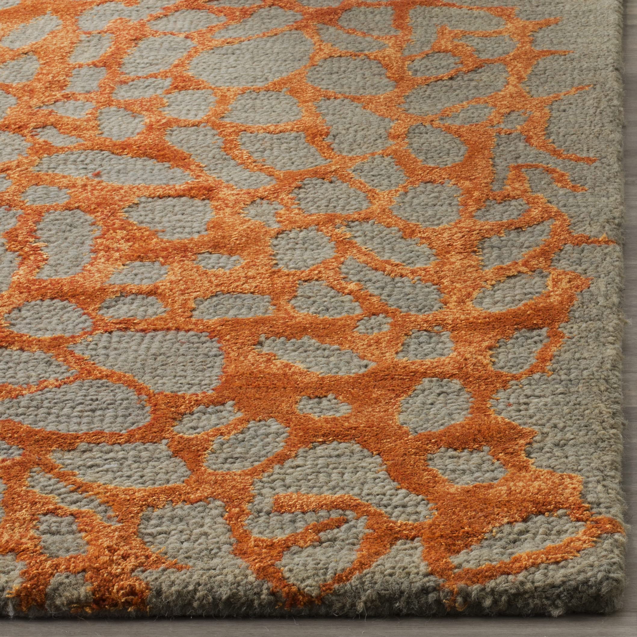 SAFAVIEH Blossom Collection Runner Rug - 2'3" x 6', Grey & Orange, Handmade Wool & Viscose, Ideal for High Traffic Areas in Living Room, Bedroom (BLM695C)