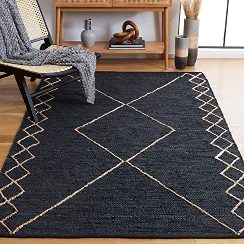 SAFAVIEH Vintage Leather Collection Accent Rug - 4' x 6', Black & Natural, Handmade Modern Rustic Boho, Ideal for High Traffic Areas in Entryway, Living Room, Bedroom (VTL802Z)