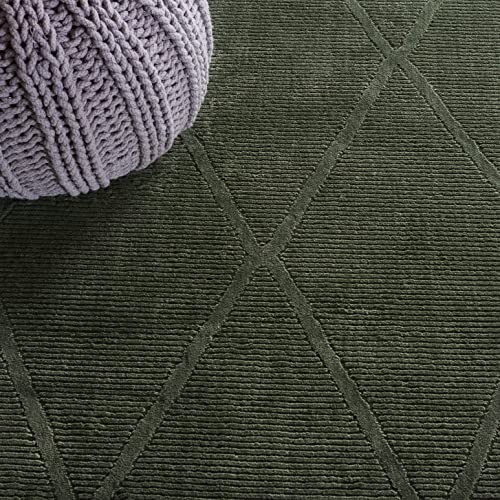 SAFAVIEH Revive Collection Accent Rug - 2'7" x 5', Green, Trellis Design, Non-Shedding & Easy Care, Ideal for High Traffic Areas in Entryway, Living Room, Bedroom (REV104Y)