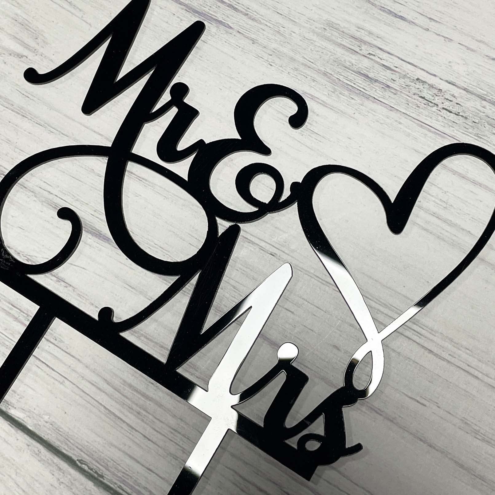 JIEEIN Mr and Mrs Cake Topper - Bride and Groom Sign Wedding, Engagement Cake Toppers Decoration, Black Acrylic