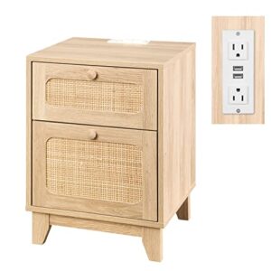 Modern Wicker Rattan Nightstand Set of 2,Rattan Stand with Drawer and Charge Station, Wooden Side Table for Small Spaces, Natural Wood BedsideTable for Bedroom,Easy Assembly(with Charging Station,2)