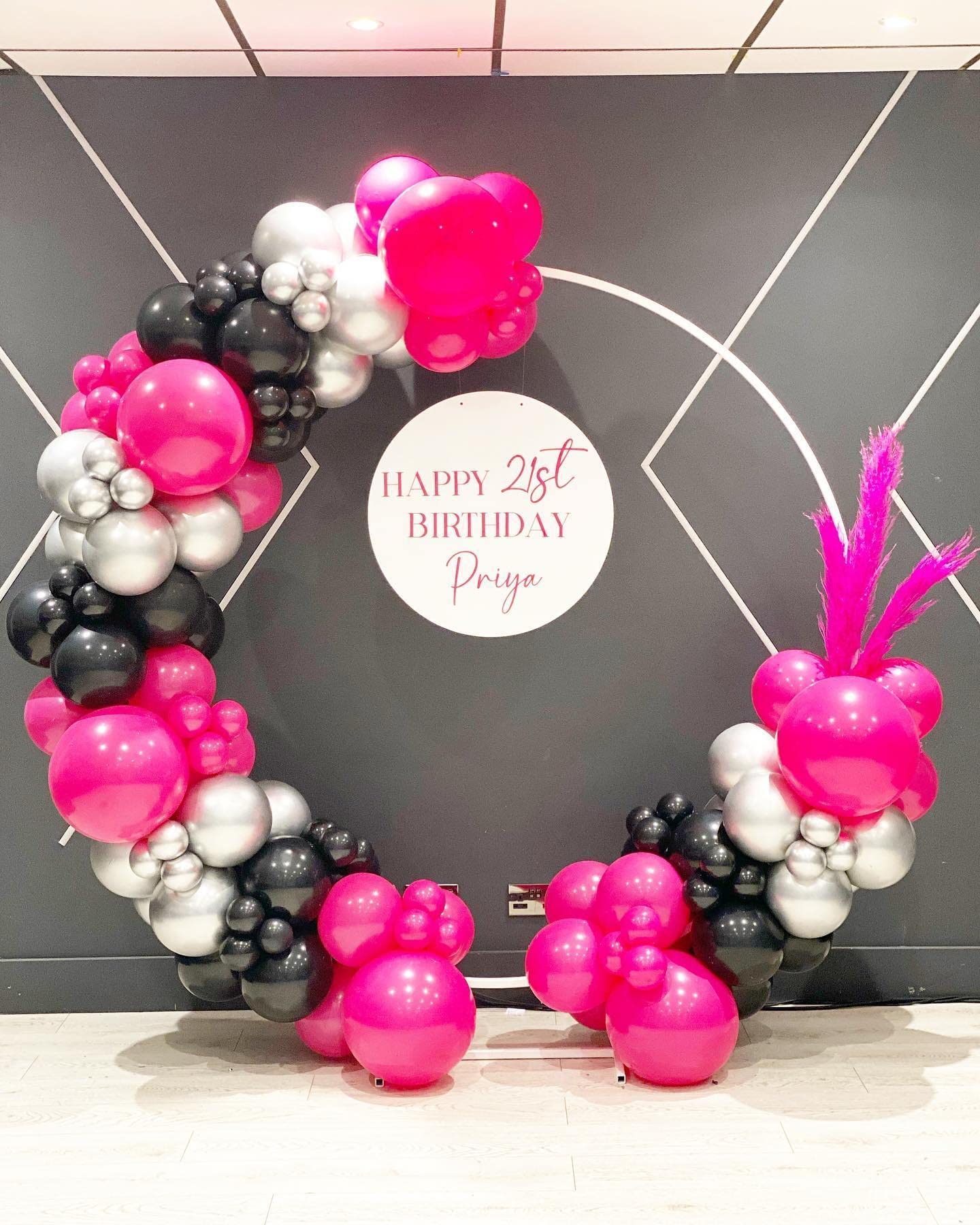 Bonropin Hot Pink Balloons 130pcs Hot Pink Balloons Garland Arch Kit 5/10/12/18 Inch Different Sizes Hot Magenta Latex Balloons for Baby Shower Birthday Wedding Bridal Princess Theme Party Decorations