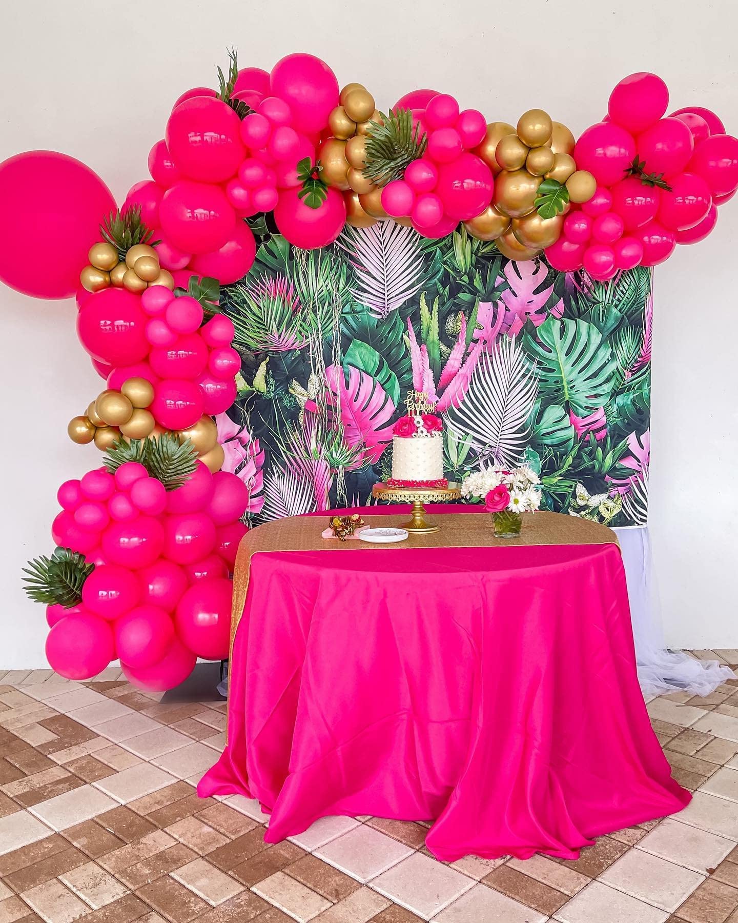 Bonropin Hot Pink Balloons 130pcs Hot Pink Balloons Garland Arch Kit 5/10/12/18 Inch Different Sizes Hot Magenta Latex Balloons for Baby Shower Birthday Wedding Bridal Princess Theme Party Decorations