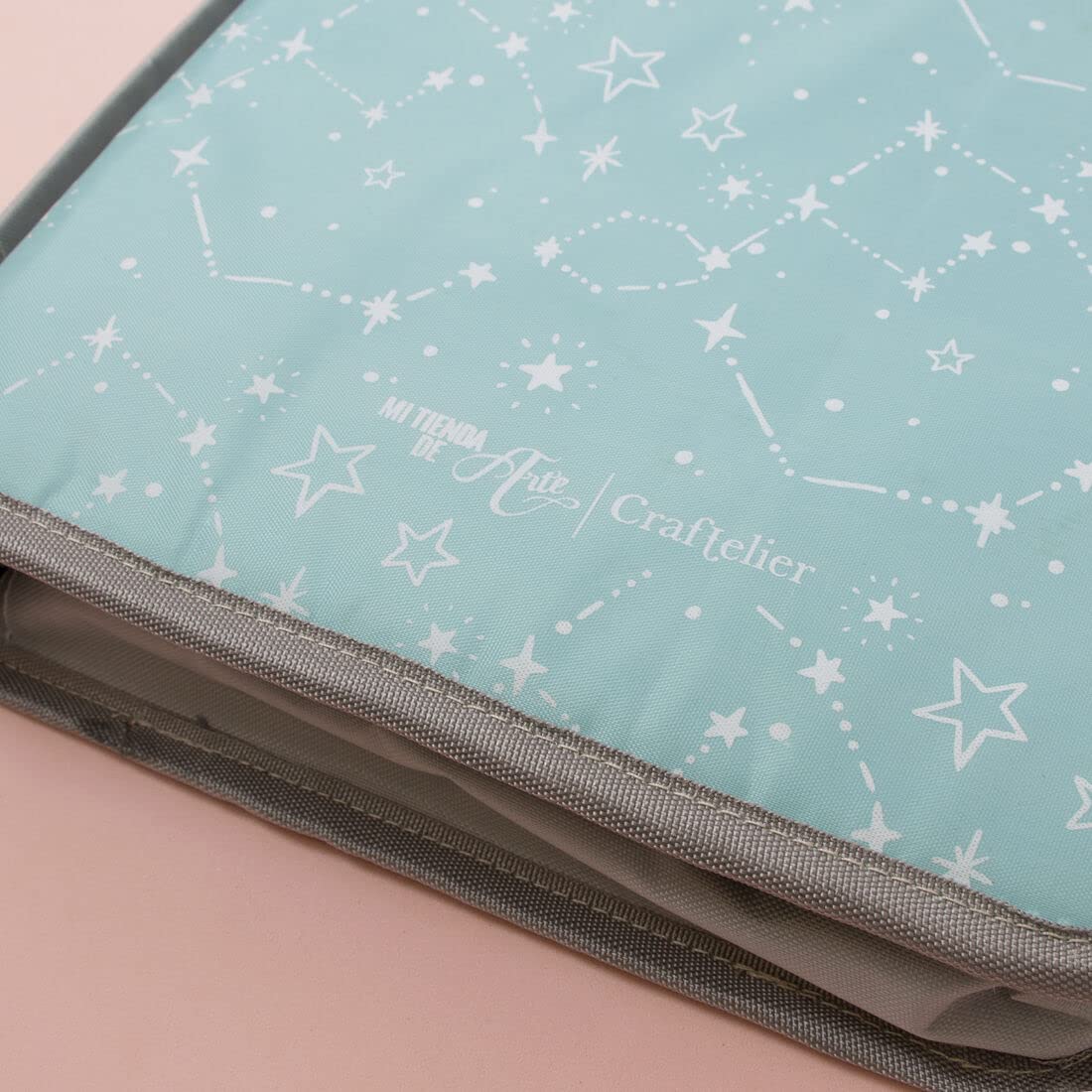 Craftelier - Stamp and Die Organiser | 2 D-Ring System for 6" x 8" Pouches | Size 25.5 x 25.5 x 7 cm (10" x 10" x 2.75") - Turquoise with Constellation Pattern