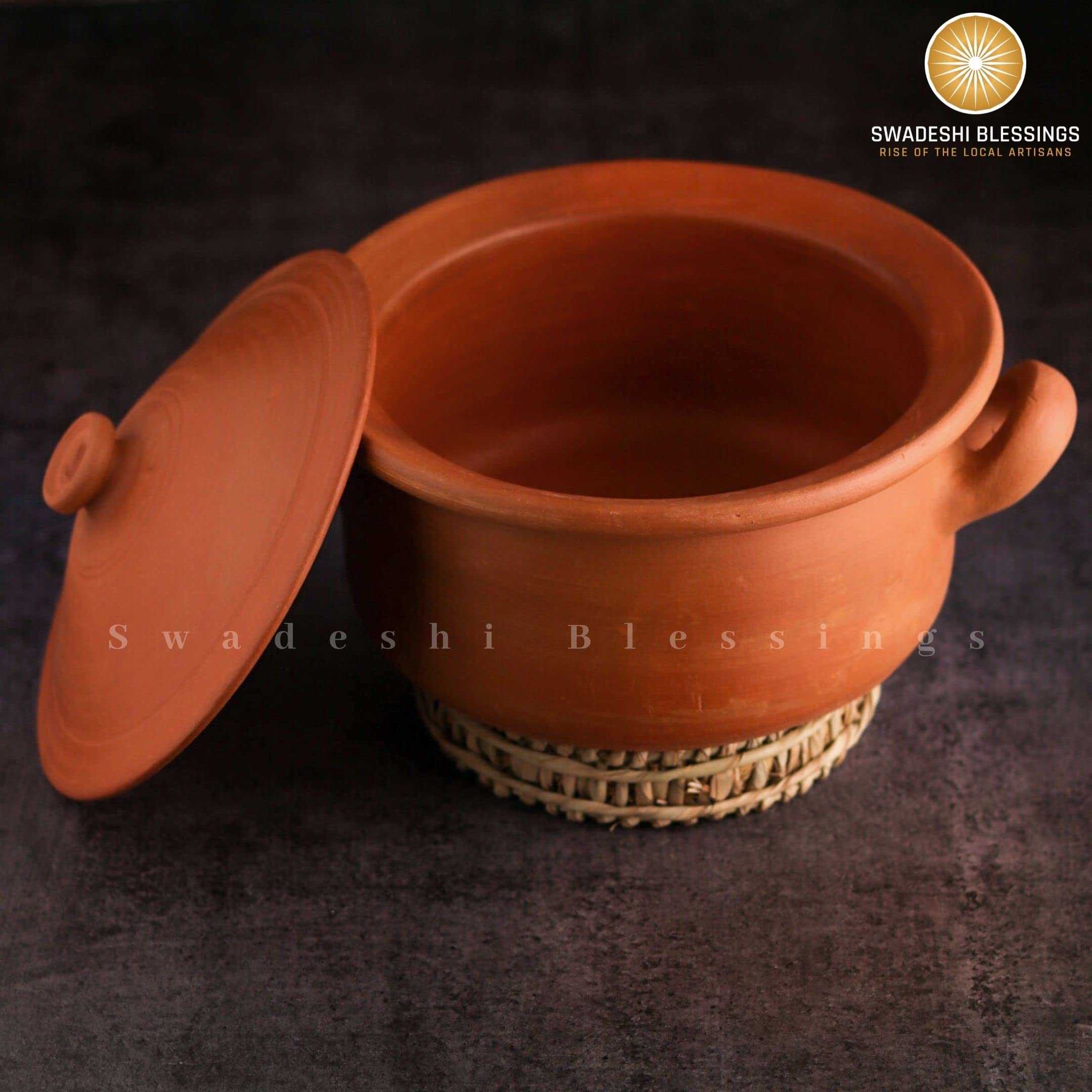 Swadeshi Blessings Exclusive Range Unglazed Clay Pot For Serving with Lid/Earthen Kadai/Mud Handi/Mitti Ke Bartan (With Mirror Shine) + PALM STAND & ASH For Cleaning (4.5 Liters)