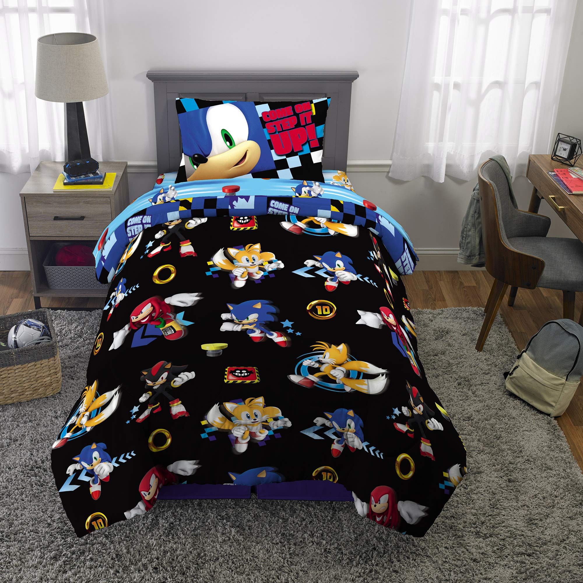 Franco Sonic The Hedgehog Anime Kids Bedding Twin/Full Comforter with Twin Sheet Set and Cuddle Pillow, 5 Piece Bedroom Set (Official Sega Licensed Product)