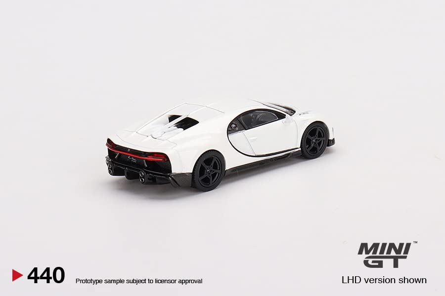 Bugatti Chiron Super Sport White 1/64 Diecast Model Car by True Scale Miniatures MGT00440