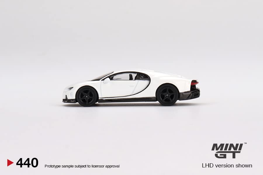 Bugatti Chiron Super Sport White 1/64 Diecast Model Car by True Scale Miniatures MGT00440