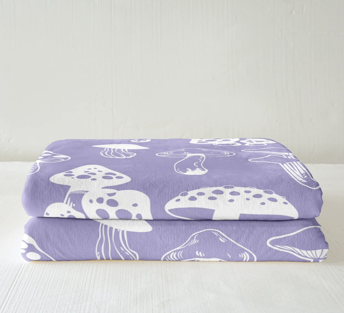 Purple Mushroom Bed Blanket Kids Girls Cute Mushroom Sherpa Blanket Soft Cozy Lightweight Purple and White Plush Fleece Cute Cartoon Plants Blanket Gifts for Bed Chair Office Sofa(Throw 50"x60")